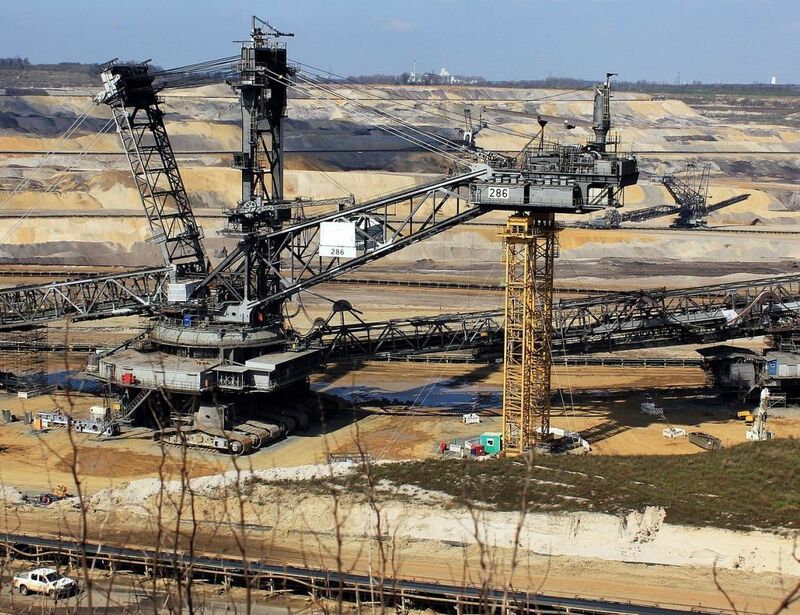 Mining Equipment - Large Mine Bucket Wheel Excavator